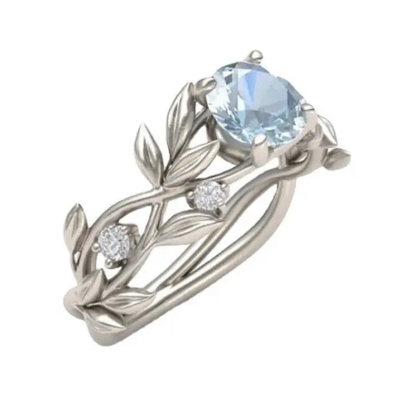 Jewelry - $4 FLORAL RING. SIZE 7. NEW. STERLING COATED. $5 IF BUNDLED